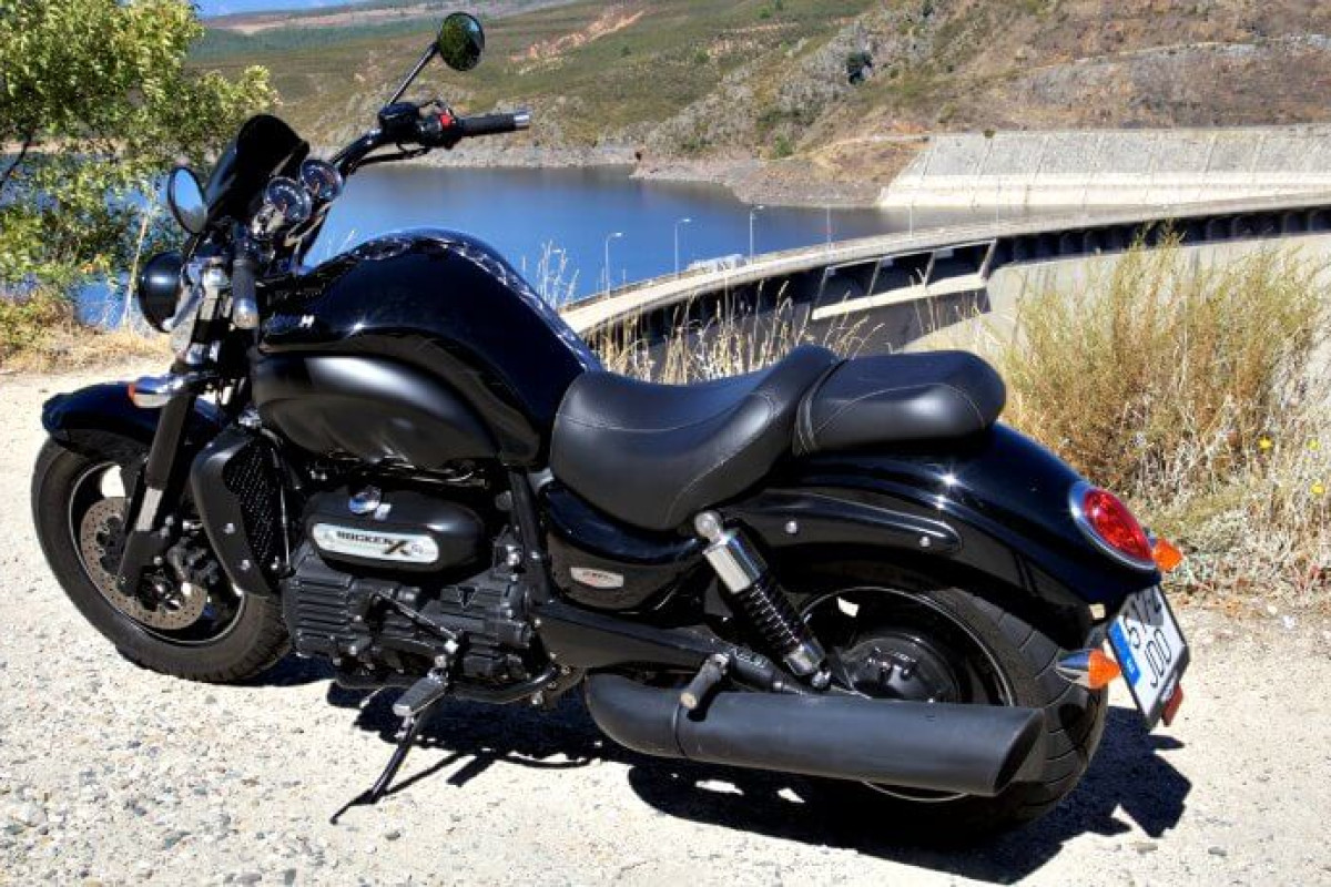 Prueba Triumph Rocket X 2015