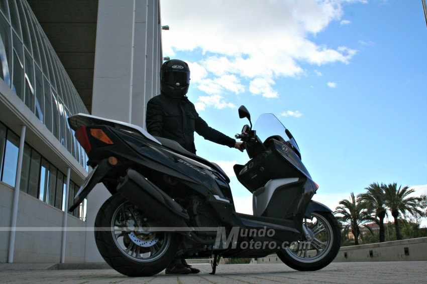 Prueba Daelim Steezer 125 scooter GT