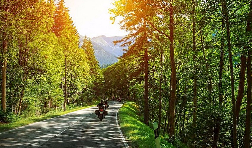Consejos para conducir moto en verano