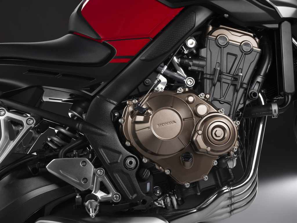 Motor Honda CB 650 F velocidad maxima
