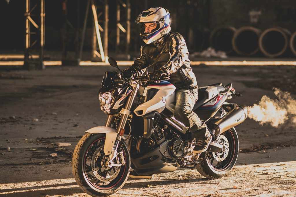 Akrapovic bmw f800r
