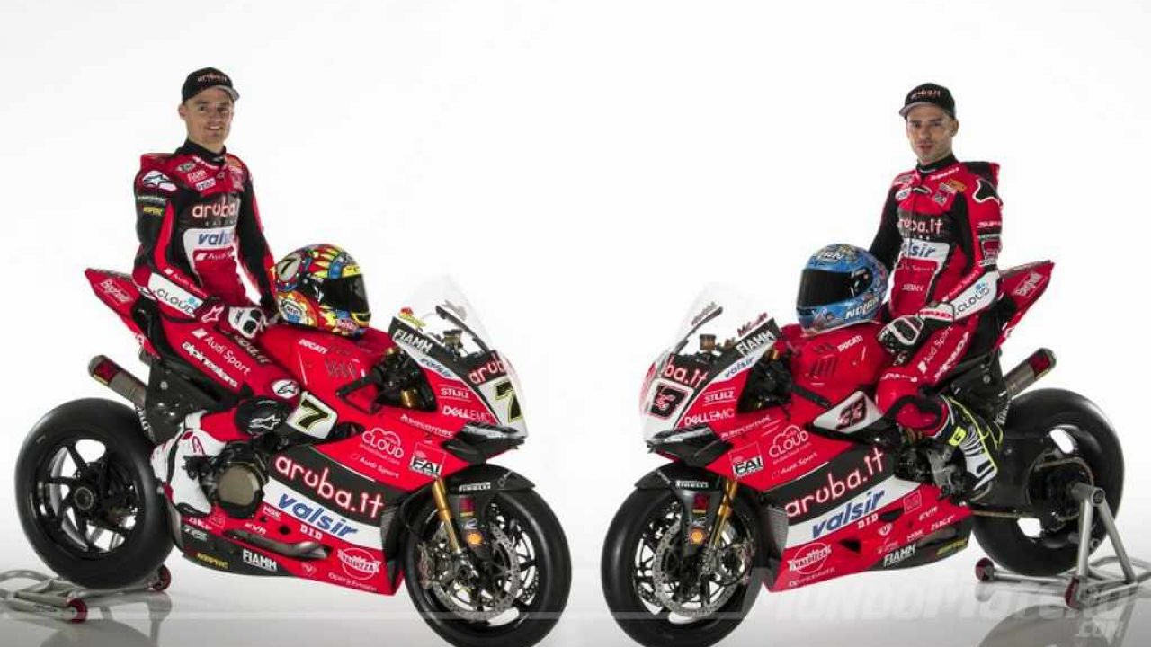 Presentado El Equipo Ducati Sbk 18 Con Davies Y Melandri