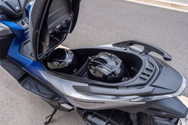 Honda forza 2022