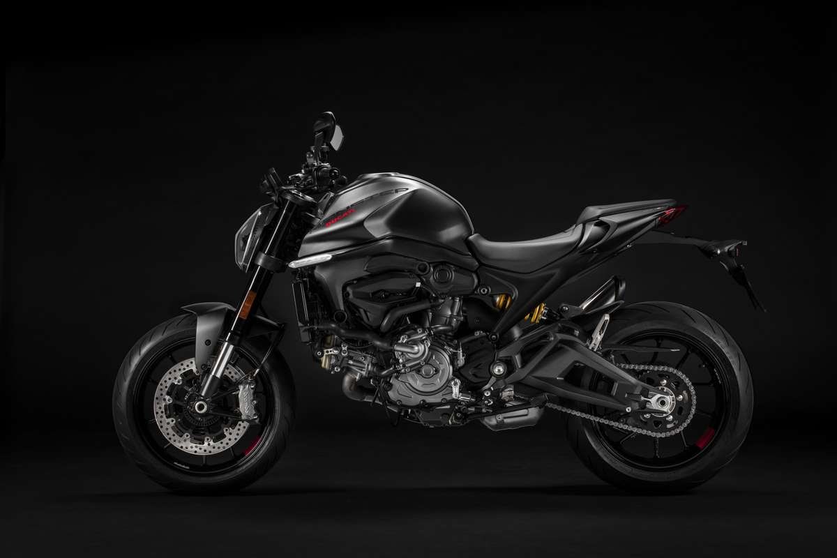 Ducati Monster 2024 / A2 Prueba, Precio, Ficha Técnica y Opiniones