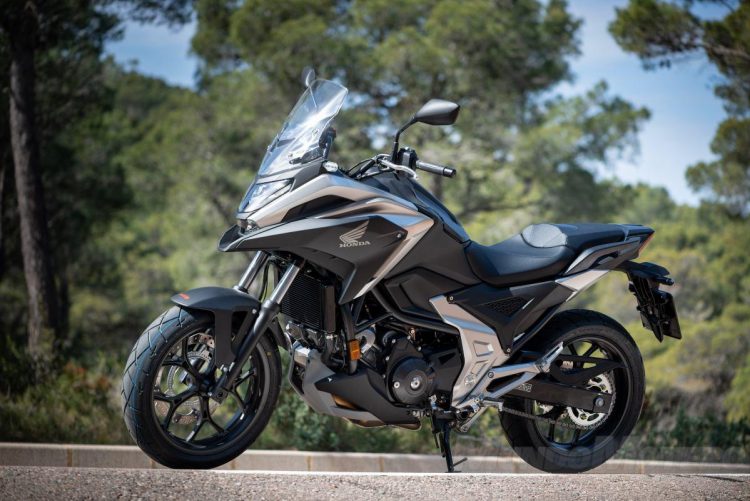 Honda nc750x 2021