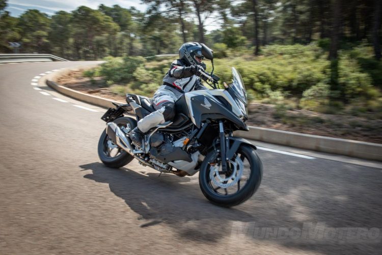 Honda NC750X 2023 Prueba, Precio, Ficha Técnica y Opiniones