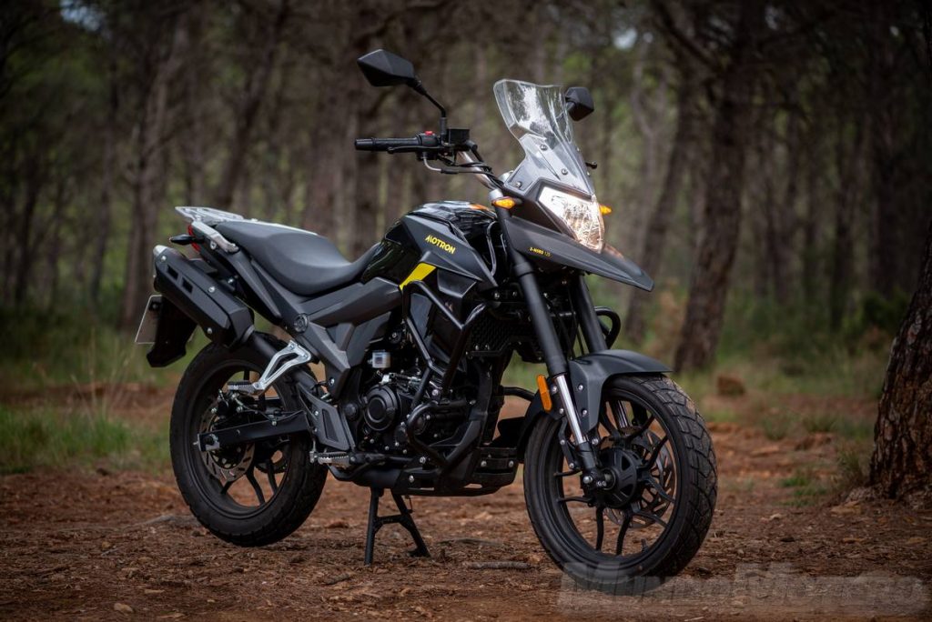 Protège-mains Moto Pour Motron XNord X 125 - Plastique Noir, Anti-vent, Protection Guidon