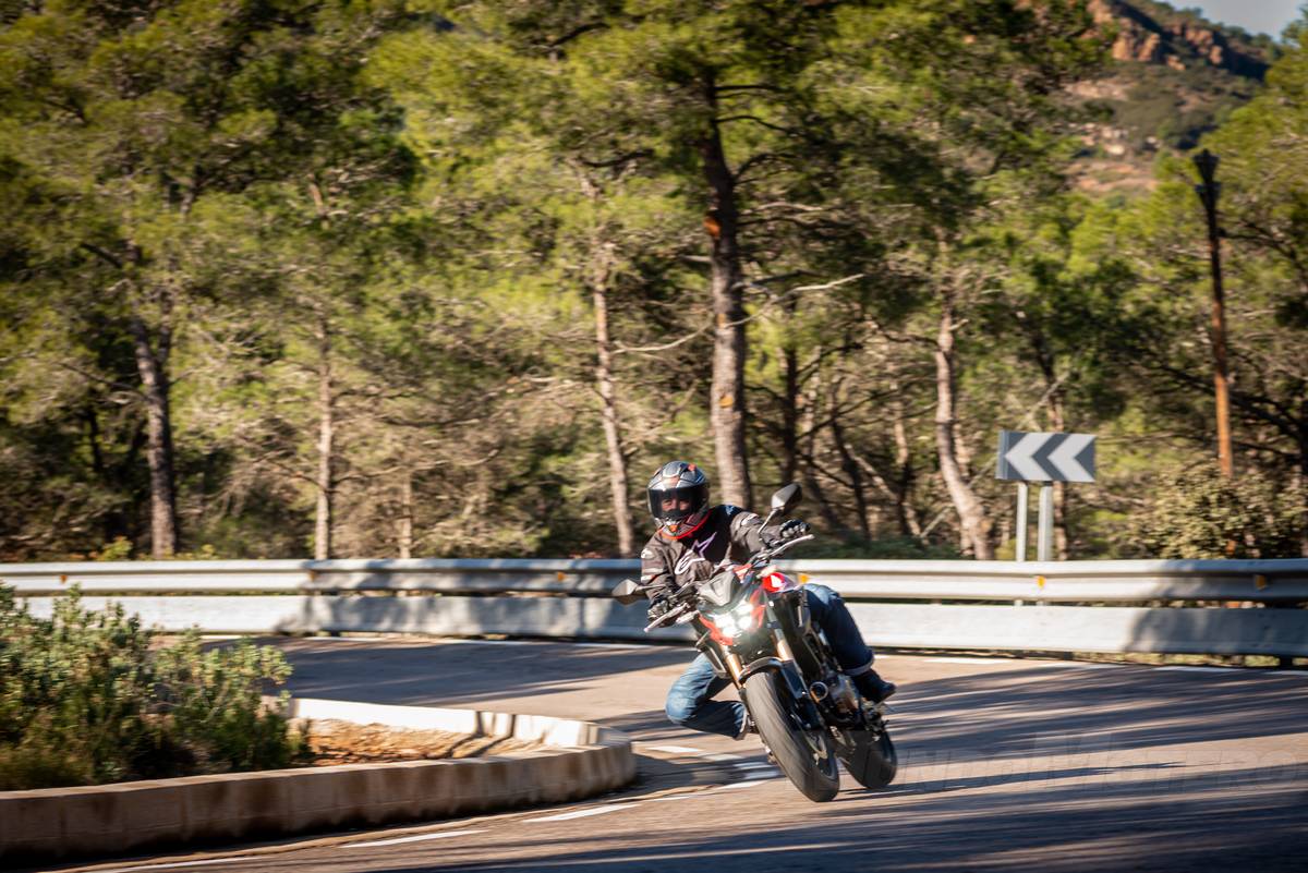 Prueba y Opiniones Honda CB500F 2022