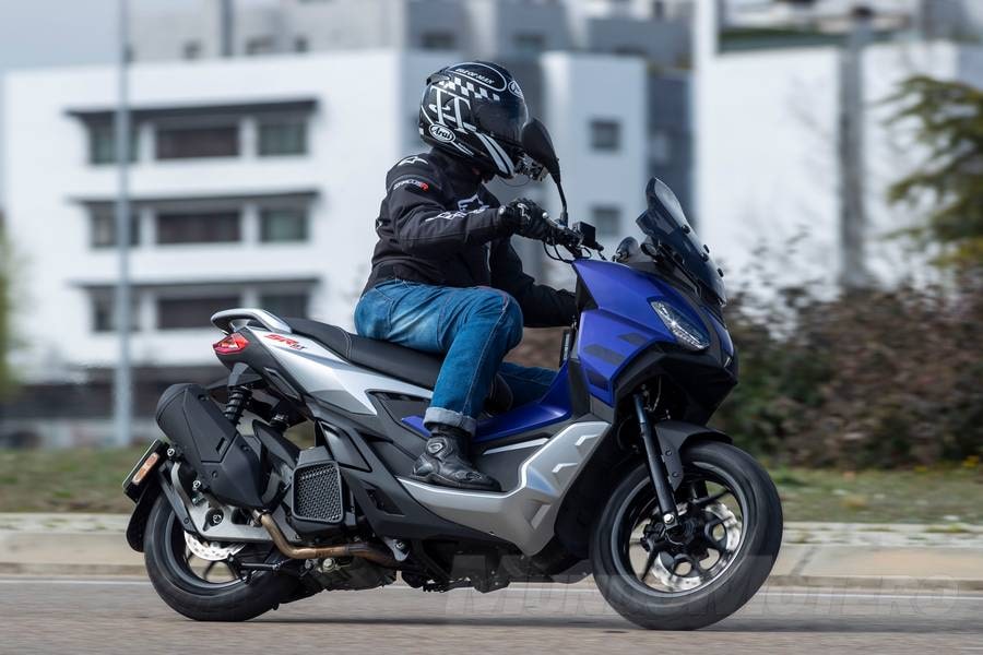 Prueba Aprilia SR GT 125