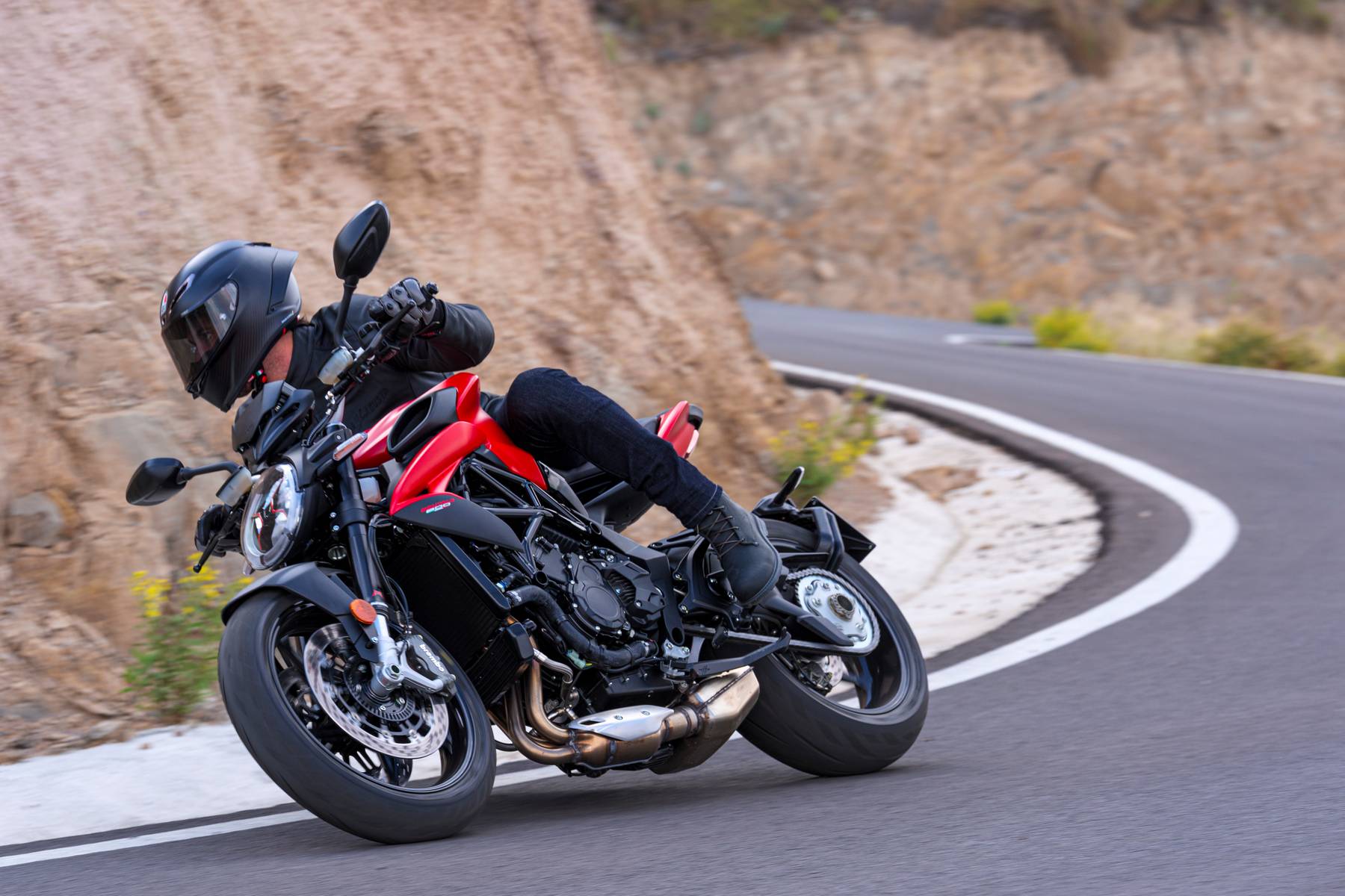 MV AGUSTA BRUTALE 800 2026