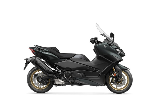 yamaha-tmax-2023-2