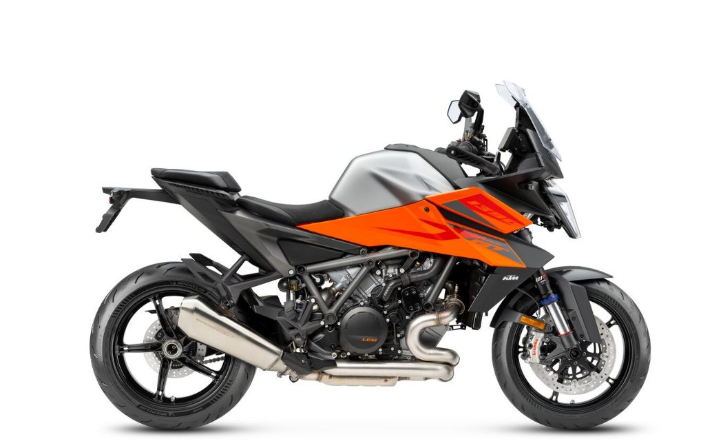 ktm-1390-super-duke-gt-2025-port