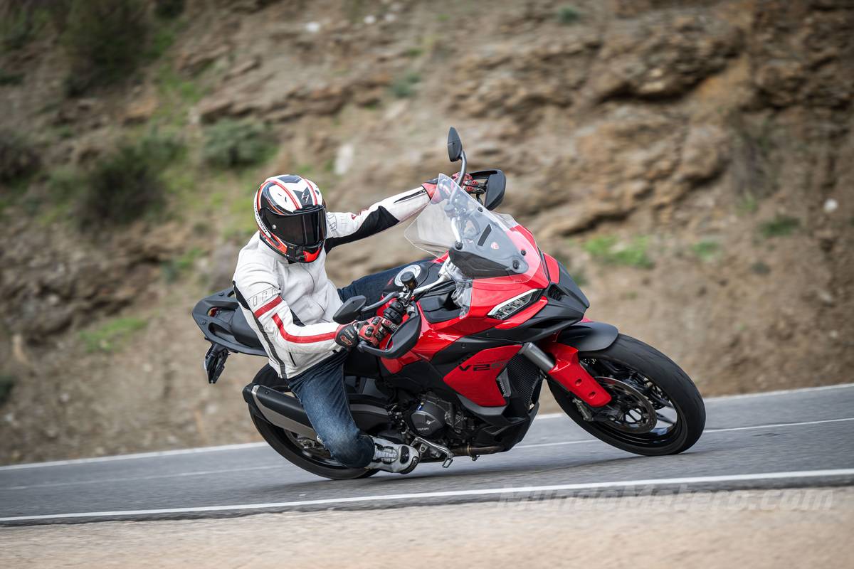 Prueba Ducati Multistrada V2S 2025