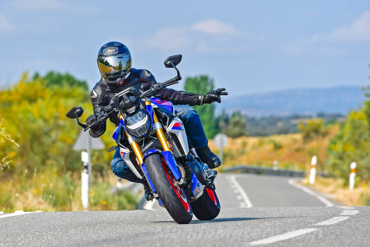 prueba-bmw-f900r-2025-5