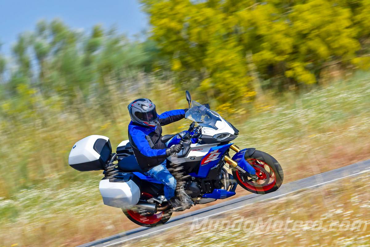 Prueba BMW F900XR 2025