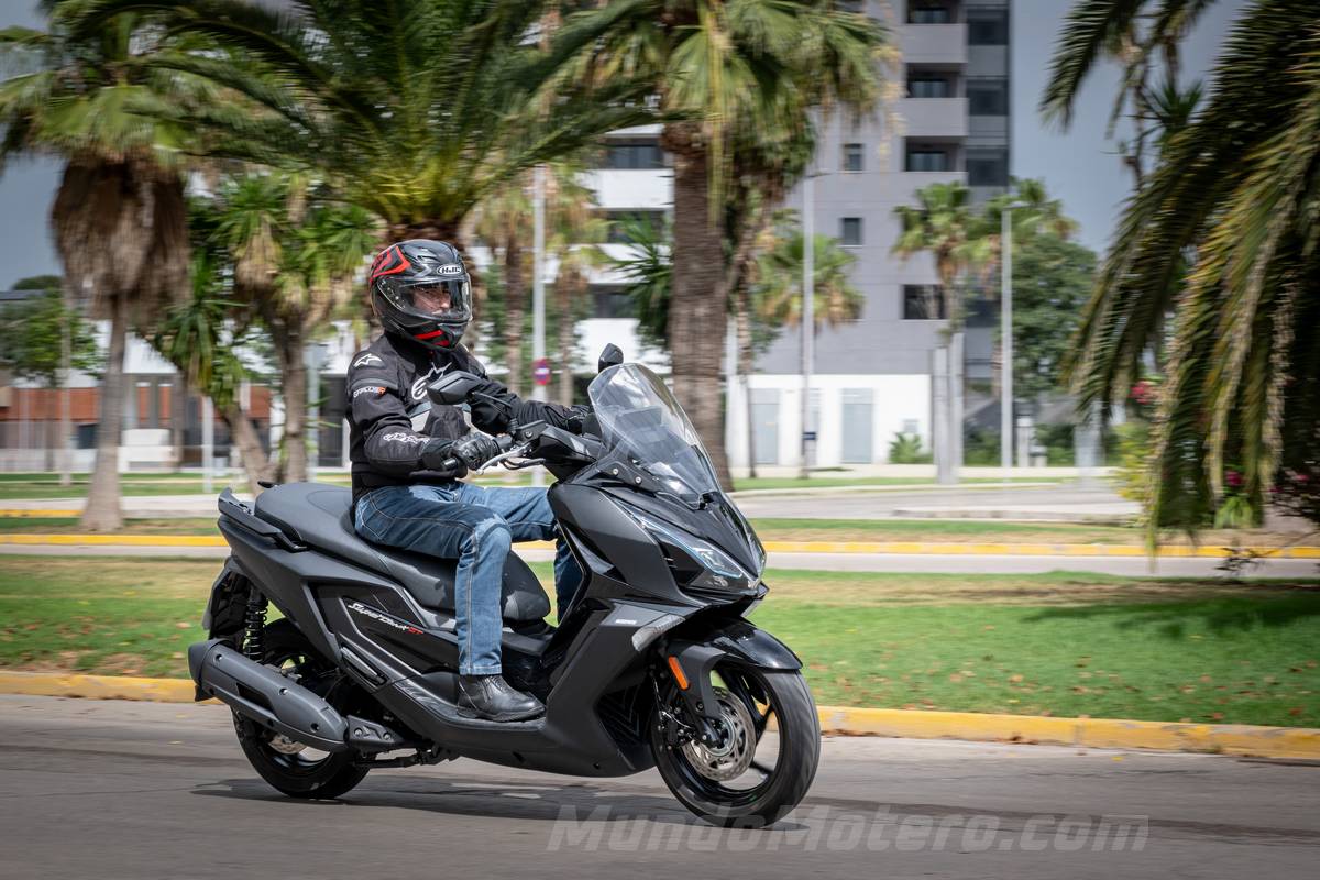 prueba-kymco-super-dink-gt-125-2025-5