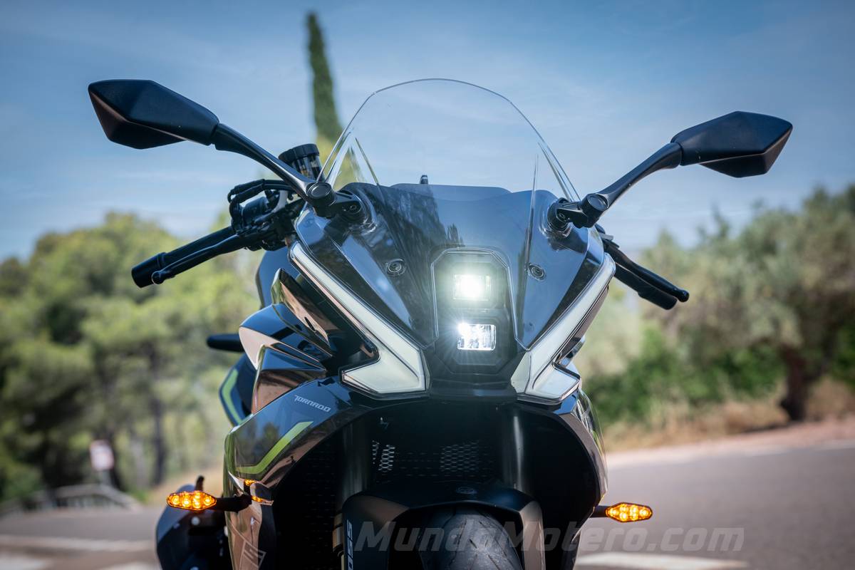 Prueba Benelli Tornado 550 2025