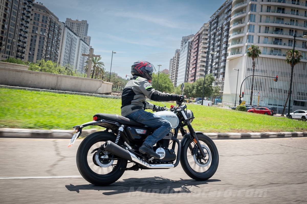 Prueba Honda GB350S