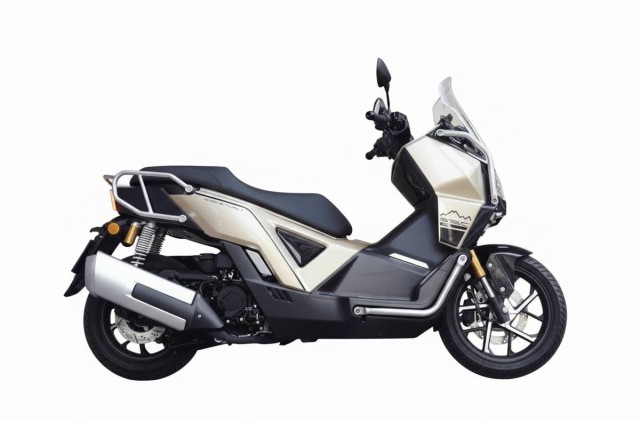 nomad-400-abs-portada-1