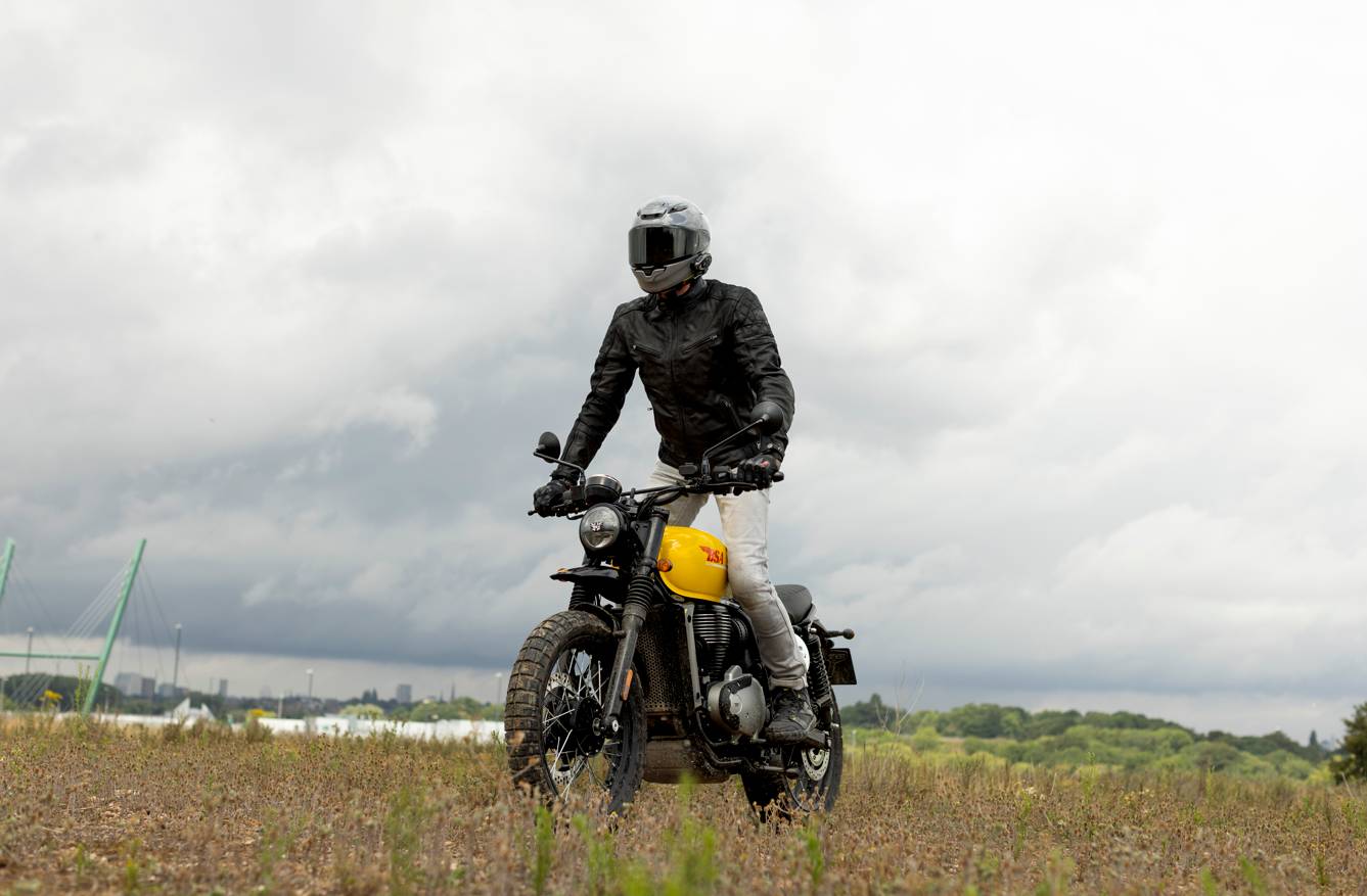 BSA SCRAMBLER 650