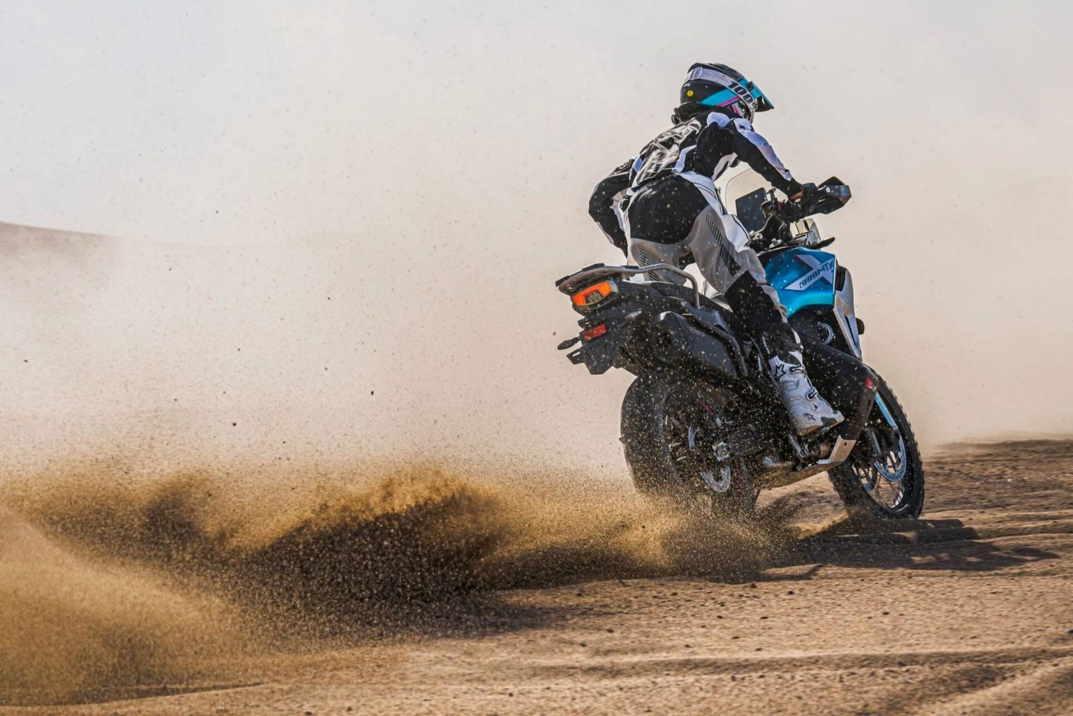 CF MOTO 1000MT-X 2026 Precio, Ficha Técnica | MundoMotero.com