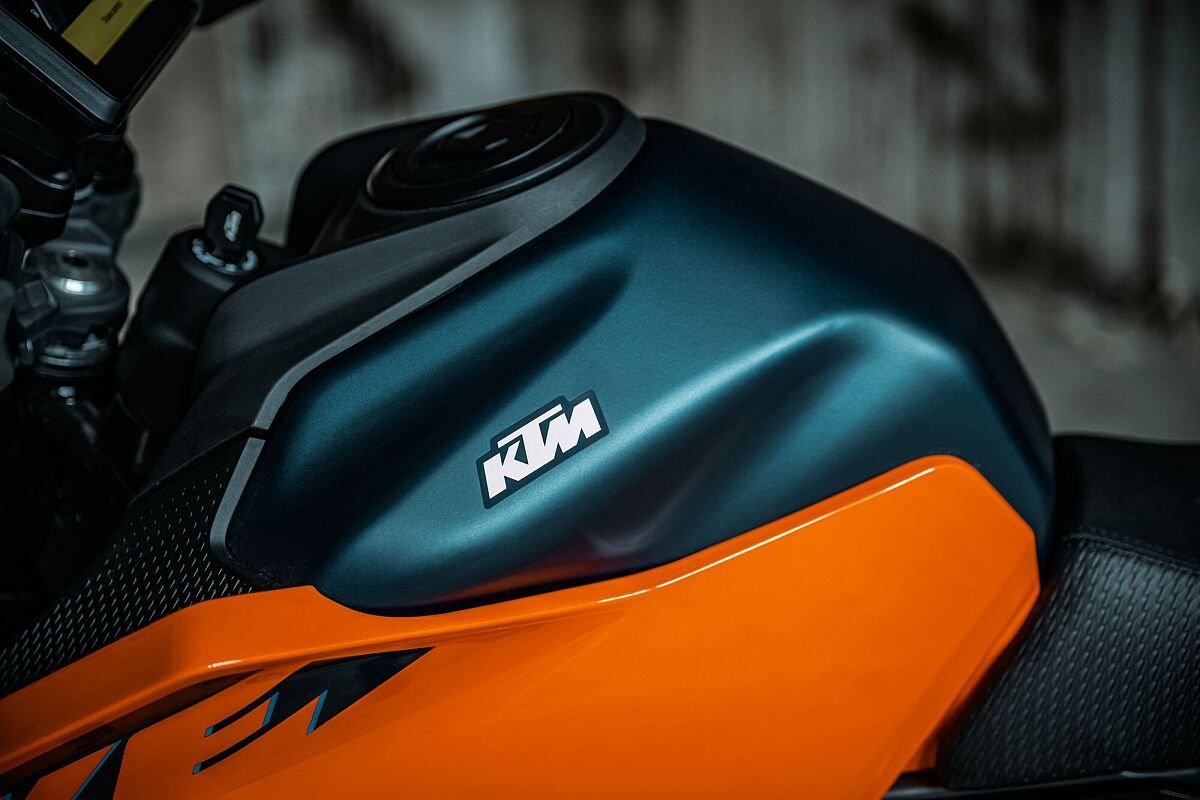 Llamada a revisión de las KTM 125, 390 y 990 Duke 2024