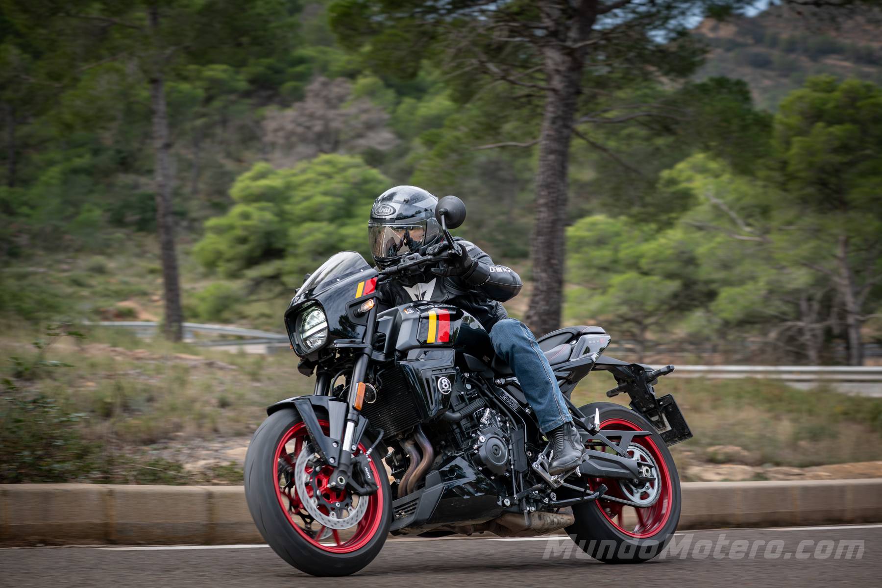 Prueba Suzuki GSX-8TT