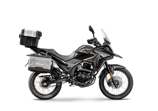cyclone-carrera-125-port