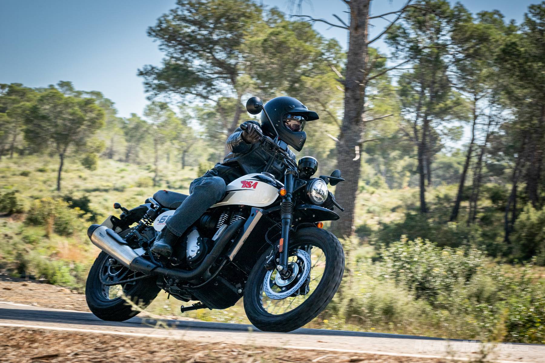 Prueba BSA Scrambler 650