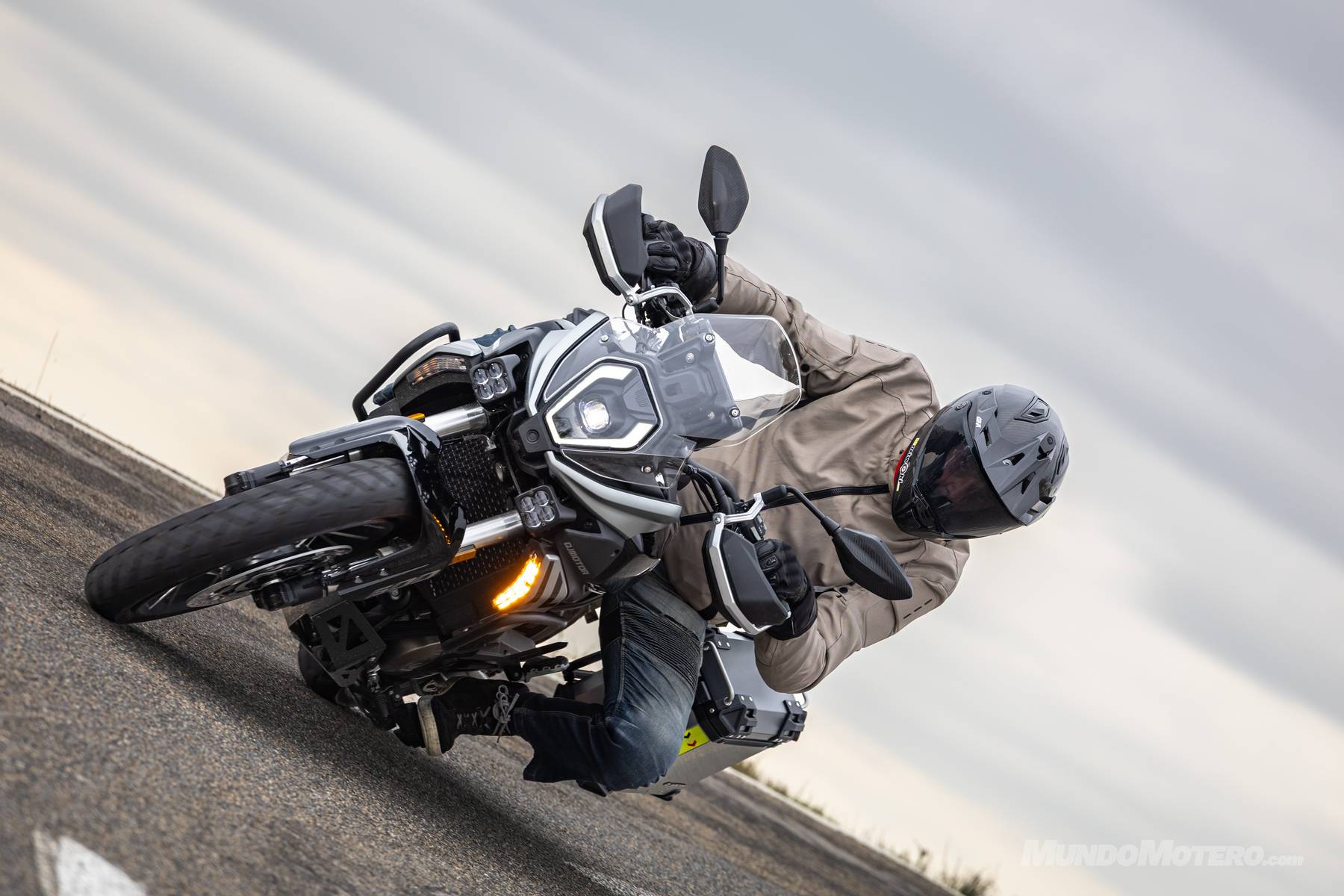 Prueba QJMotor SRT 600SX