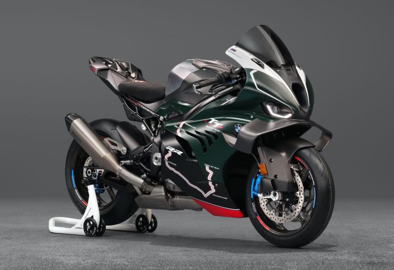 bmw-m-1000-rr-limited-edition-isle-of-man-tt-2026