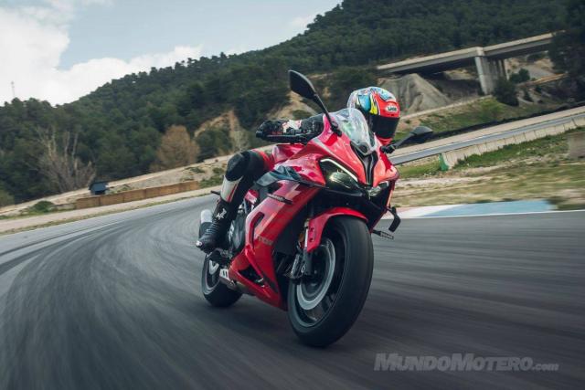 QJMotor SRK 800RR