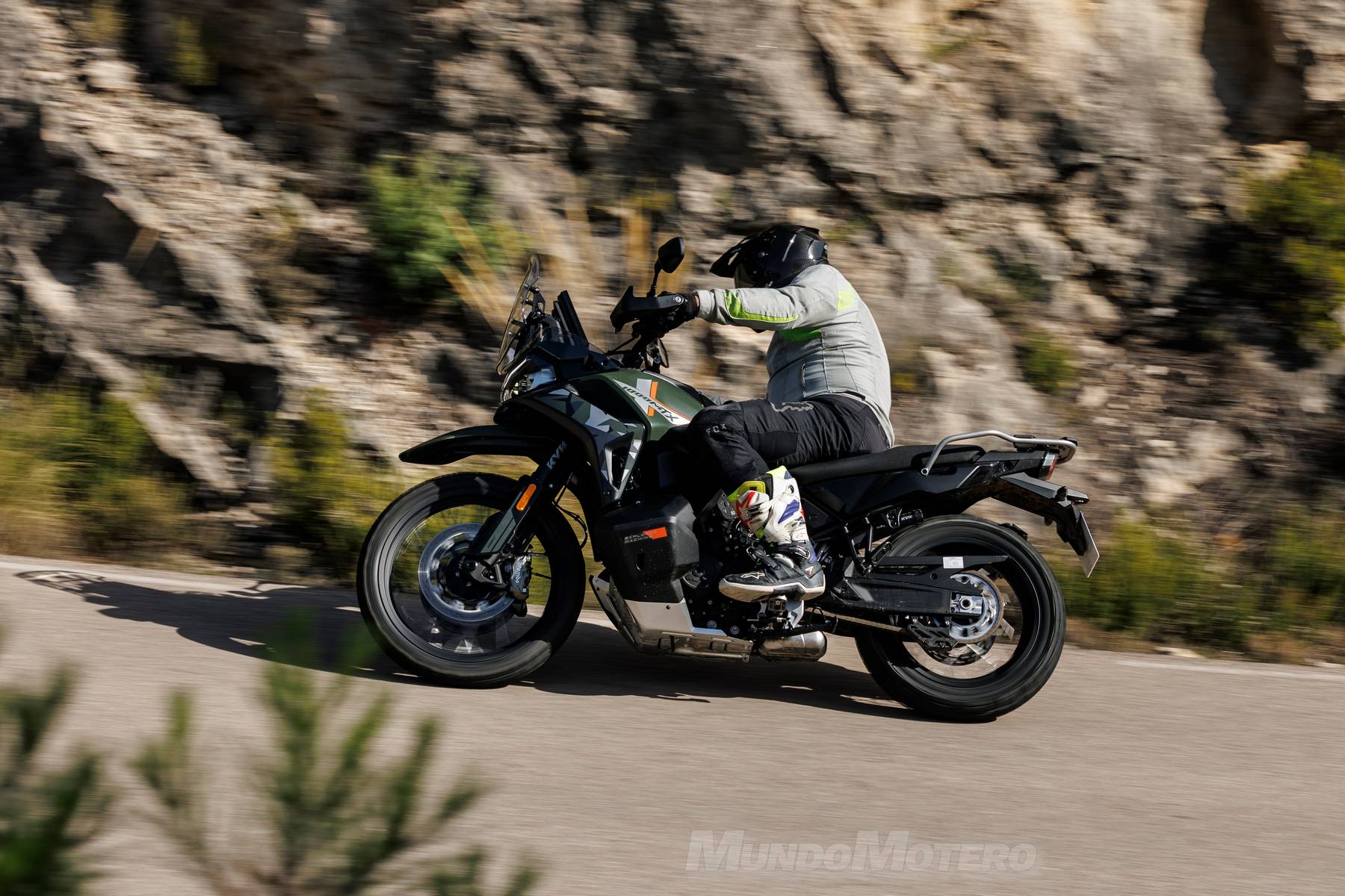 Prueba CFMoto 1000MT-X - Opiniones, precio y ficha técnica
