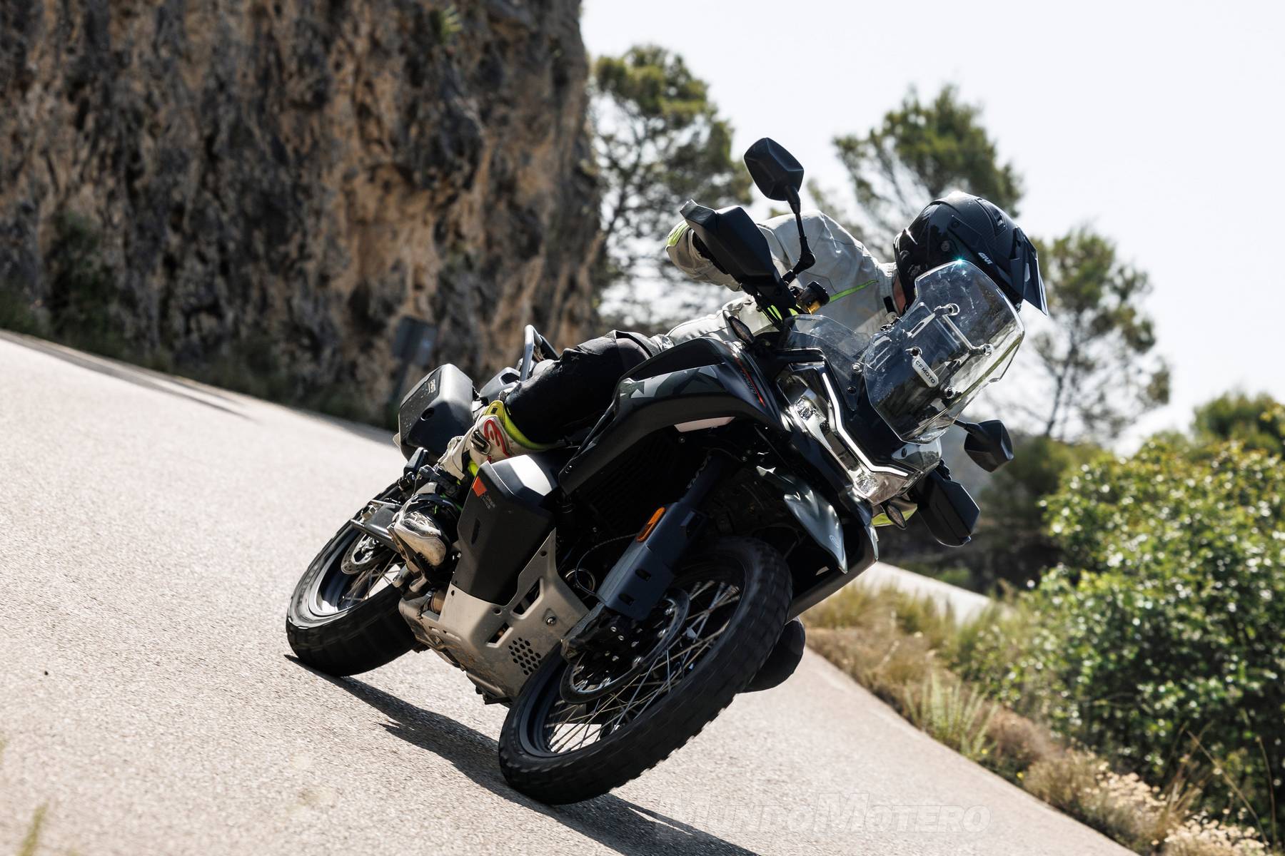 Prueba CFMoto 1000MT-X - Opiniones, precio y ficha técnica