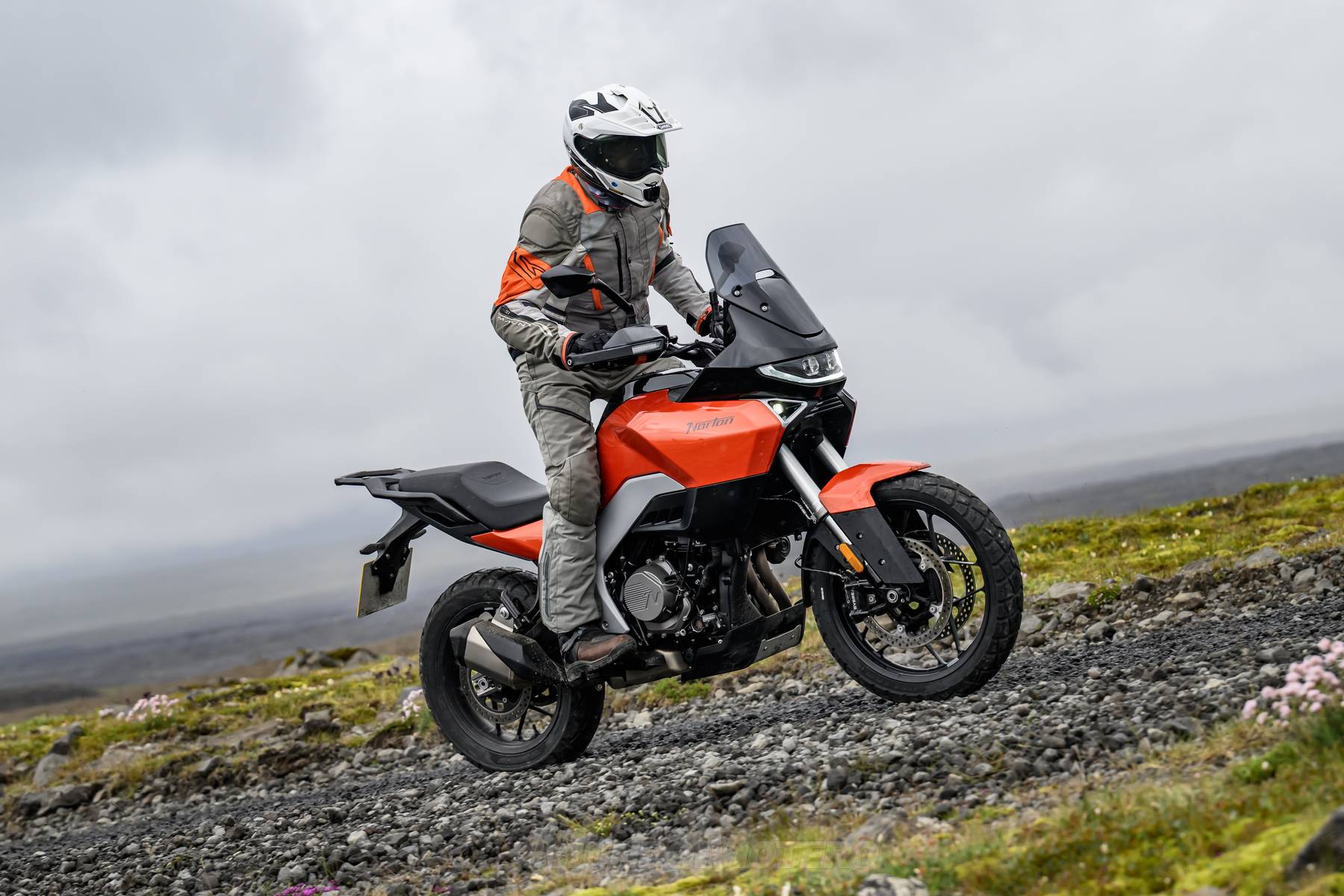 prueba-norton-atlas-mundomotero-com-8