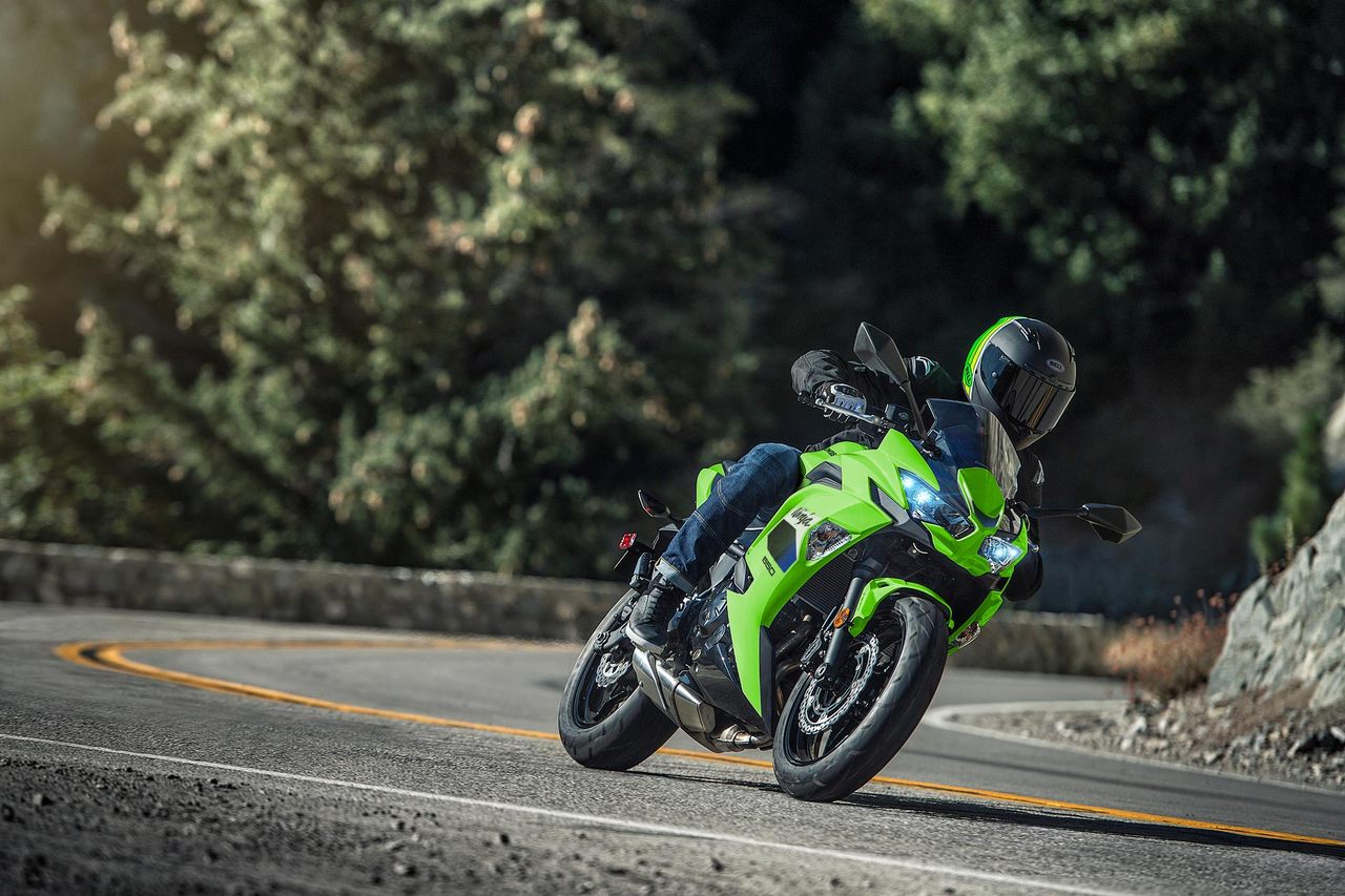 Kawasaki activa sus promociones Kawa-GO!: hasta 1.625 euros de descuento y seguro gratis